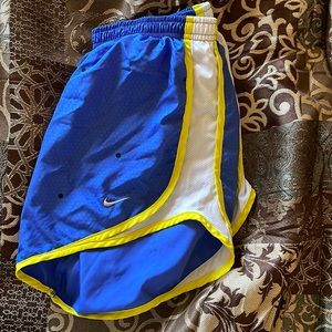 Nike running shorts size S